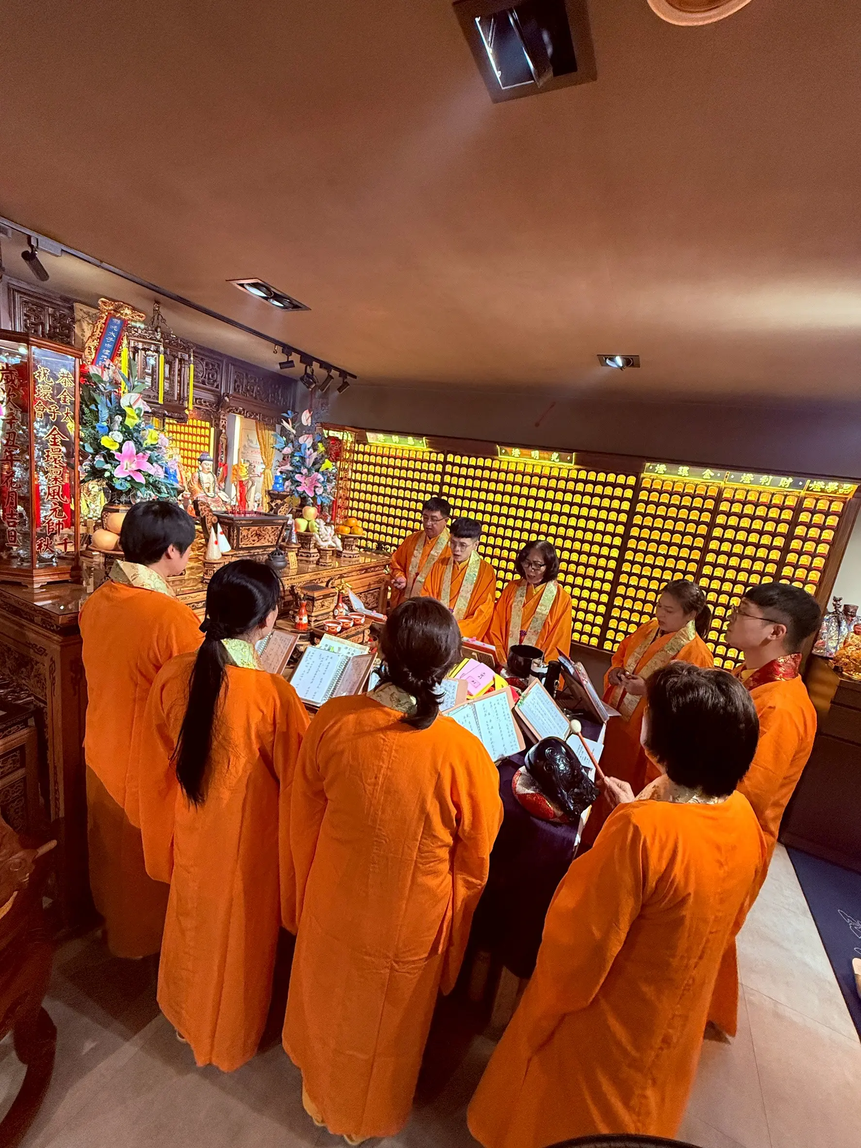 Line Album 藥師、延天、建廟供油、三母敬獻點燈 251203 2